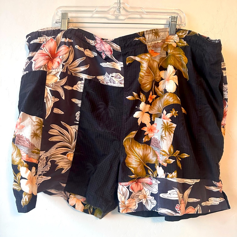 Tommy Bahama Swim Trunks Men 2XL Black Floral Print Drawstring Lined Beach.